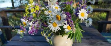 A large bouquet of wild flowers.
