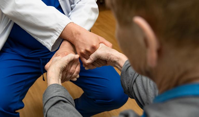 Doctor is performing clinical neuropsychological examination. 